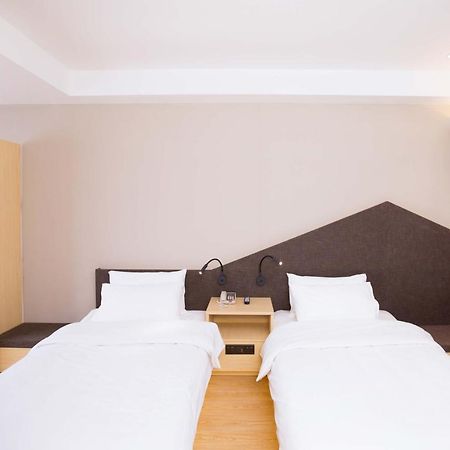 Ibis Styles Jingdezhen Cidu Avenue Hotel Dış mekan fotoğraf